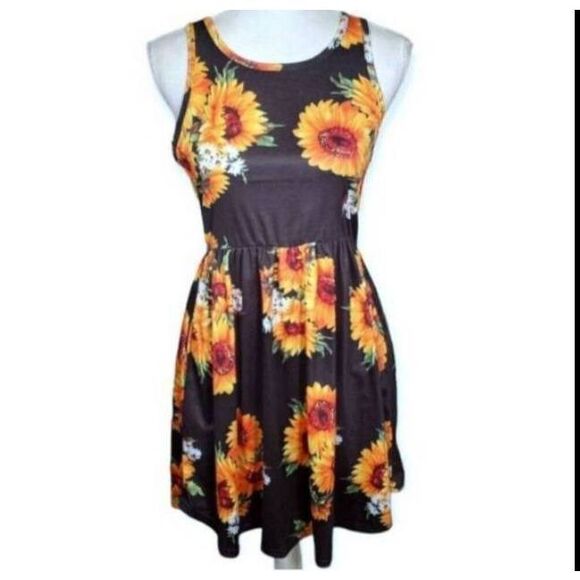 CLASSIC FASHION BLACK, ORANGE, & YELLOW SUNFLOWER DRESS SZ.S NWT. - Picture 2 of 11